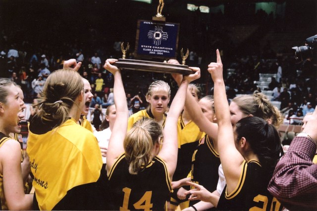 2004, the Des Moines girls basketball team won their third straight Class A state title